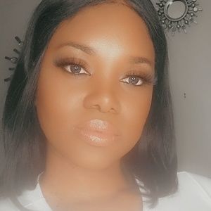 Meet your Posher, Shadae